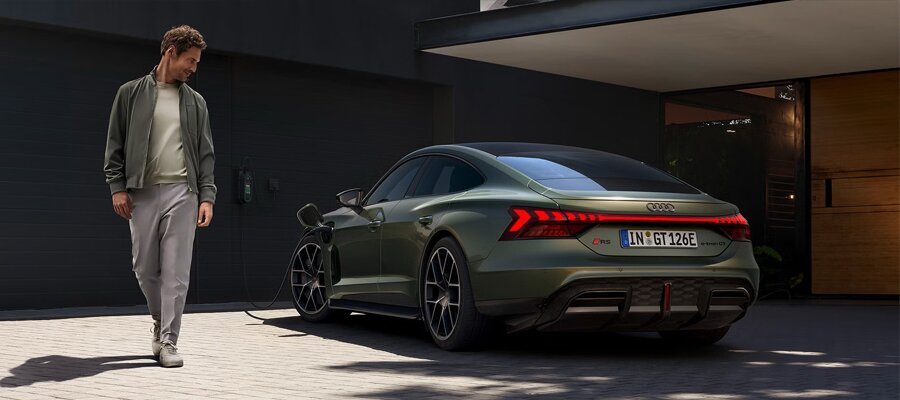 7168_ham_etron_gt_lading.jpg